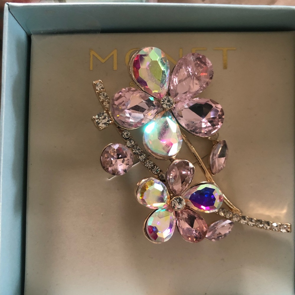 Monet Pink and Gold Floral Brooch - Picture 2 of 2